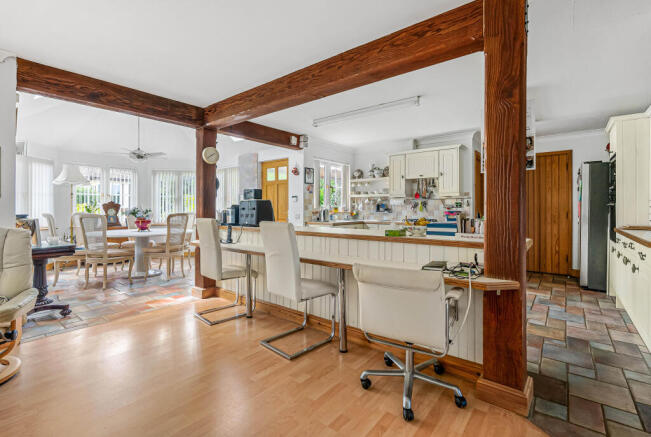 Kitchen/family dining room