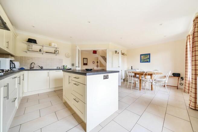 Kitchen/Dining Room (1)