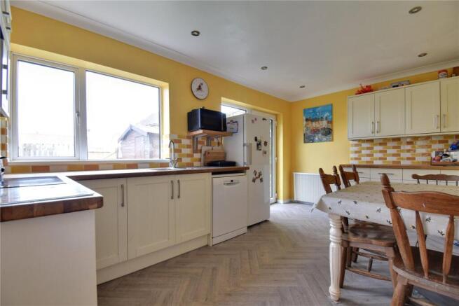 3 bed Semi-Detached for sale Image 4