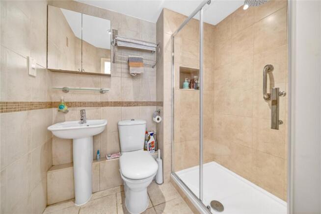 3 bed Apartment for sale Image 12