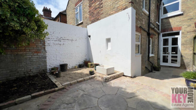 Photo 16