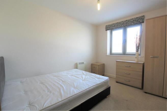 2 bed Apartment to rent Image 6