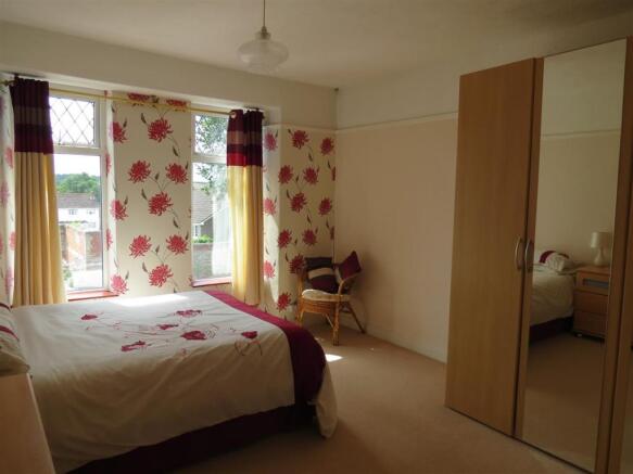Bedroom: