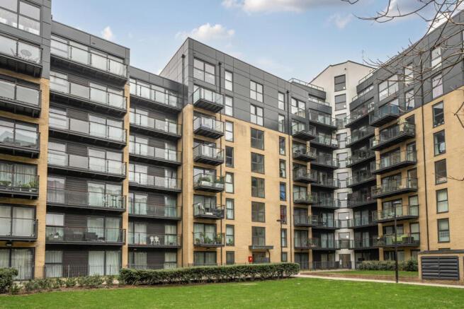 1424492-2-69aabc7...