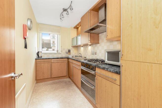 25/10 Springfield Street, Leith, EH6 5DE photo 5