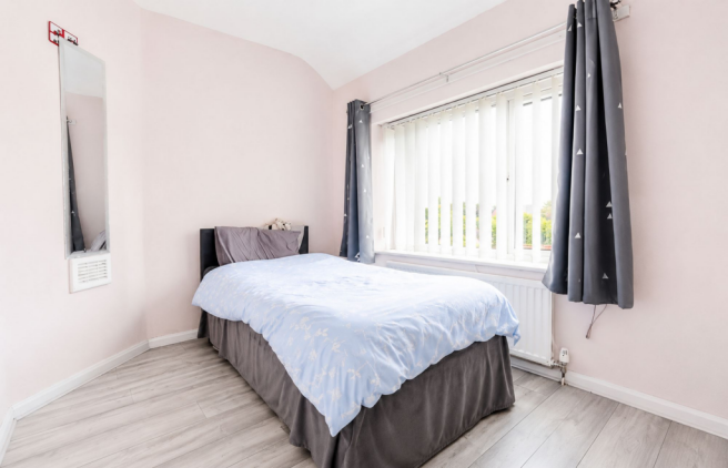 3 bed Terraced for sale Image 8