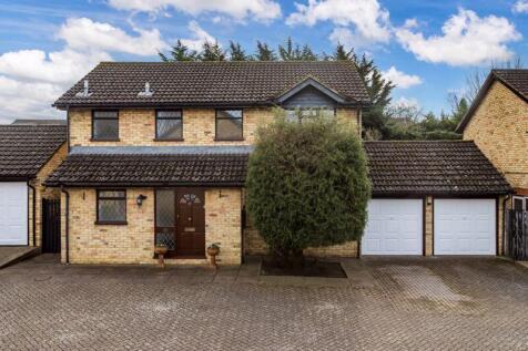 Balmoral Way, Sutton