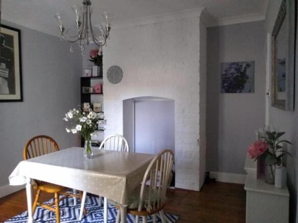 Lrg_Dining Room.jpg