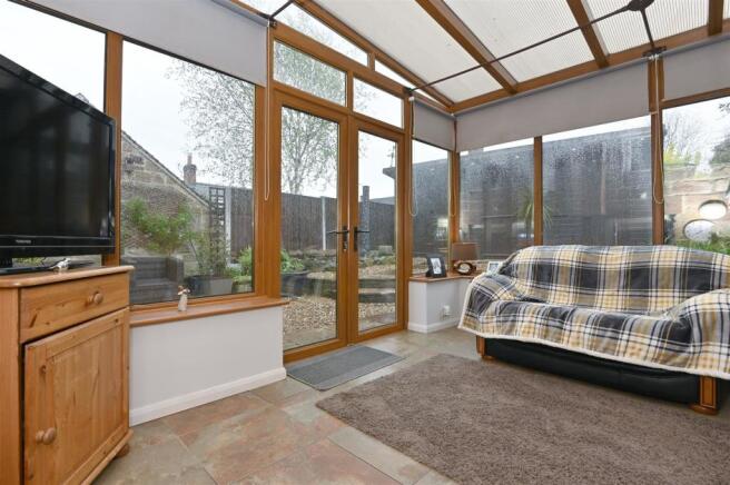 Conservatory from kitchen.jpg