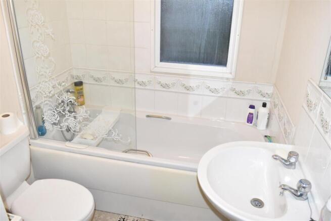 2 bed Park Home for sale Image 10