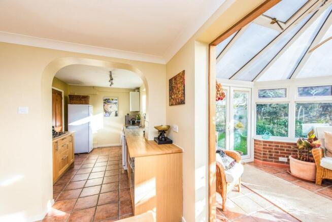 Kitchen and Conserva