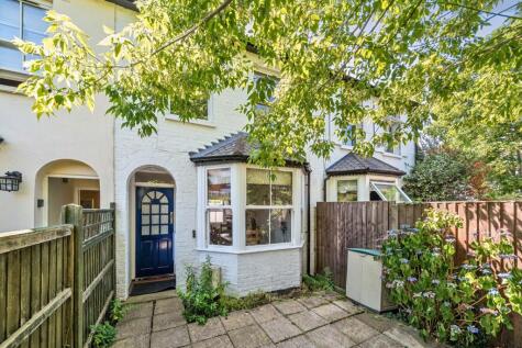 Park Square, Esher, KT10