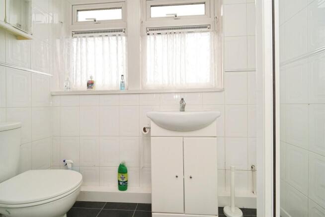 2 bed Detached Bungalow for sale Image 12