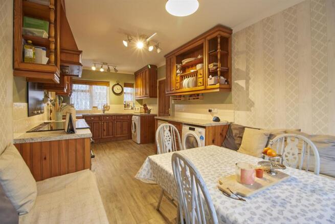 Fitted dining kitchen
