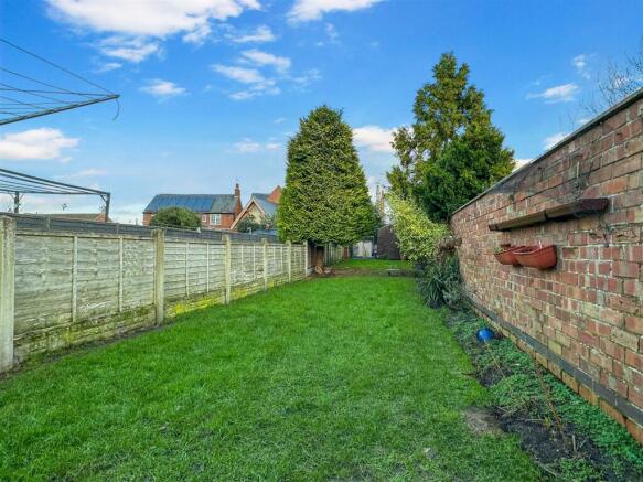 Generous Rear Garden 568