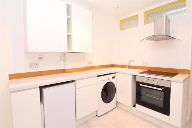 Padna Mew - Kitchen Area.jpg