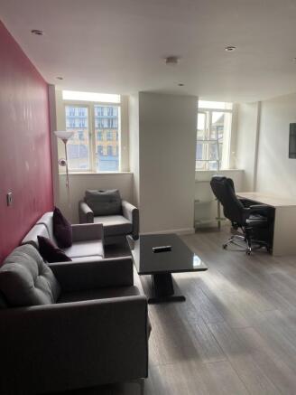 1 bed Apartment to rent Image 4