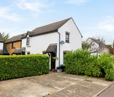 Hyacinth Close, Hampton, TW12