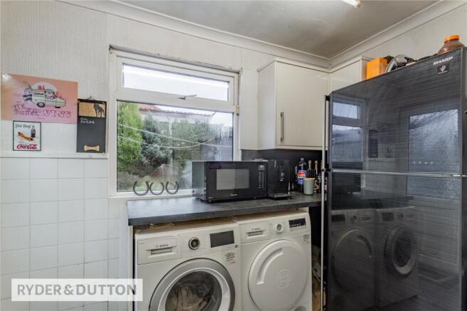 3 bed Semi-Detached Bungalow for sale Image 11