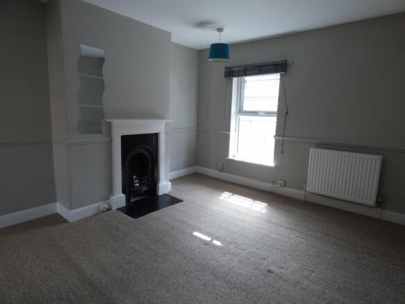 bedroom 1 (1)