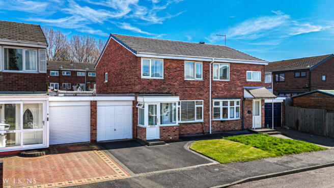 3-bed semi-detached on Swallow Avenue, Birmingham, West Midlands, B36, £260,000