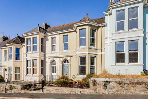 Peverell Park Road, Peverell, Plymouth. Lovely four-bedroom character home close to Central Park and Hyde Park School.