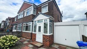 71, Hemmons Road, Manchester M12 5ST