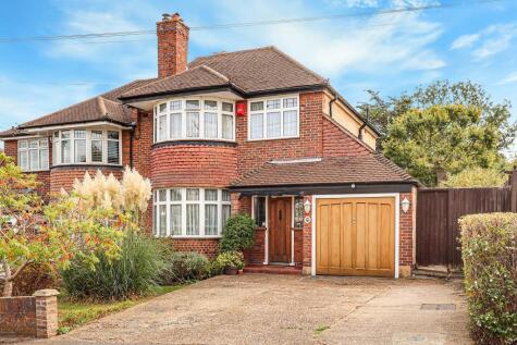 Langley Oaks Avenue, Sanderstead, Surrey, CR2 8DL