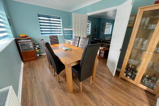 4- Dining Room