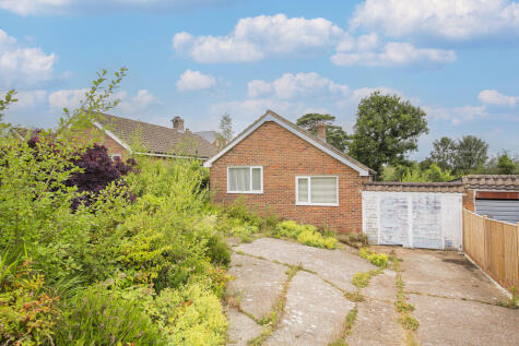 Wealdview Road, Heathfield