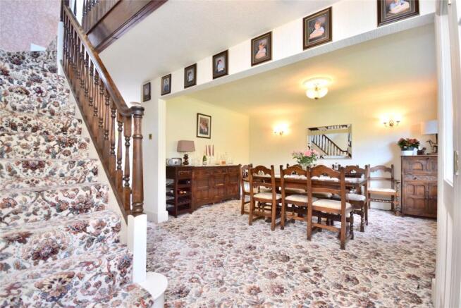 SittingRoom/Entrance