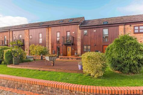 Ackers Barn Courtyard, Carrington