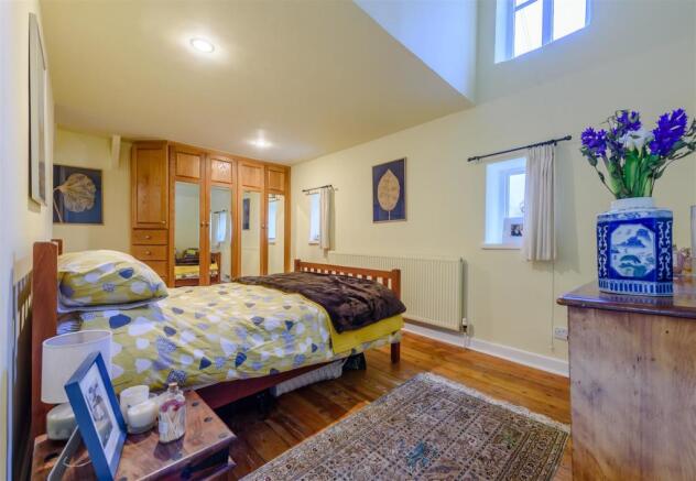 8448569-interior15-v2.jpg