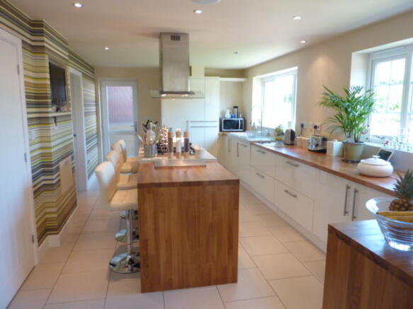 Stunning Breakfast Kitchen