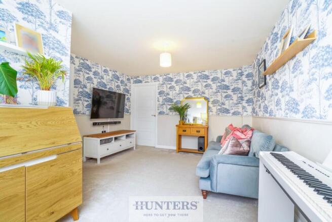 3 bed Semi-Detached for sale Image 7