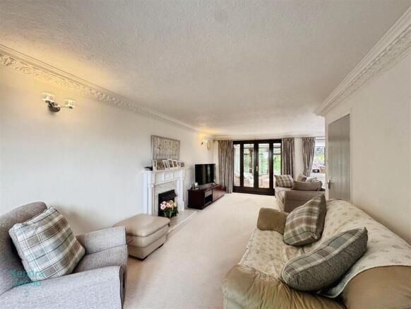 3 bed Detached for sale Image 8