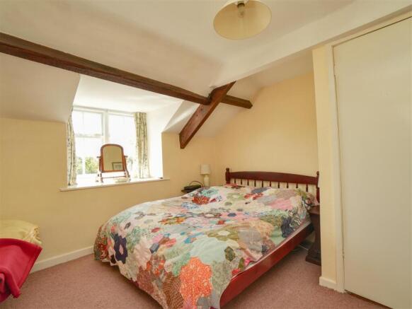 2 bed Cottage for sale Image 11