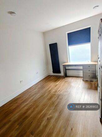1 bed House Share to rent Image 12