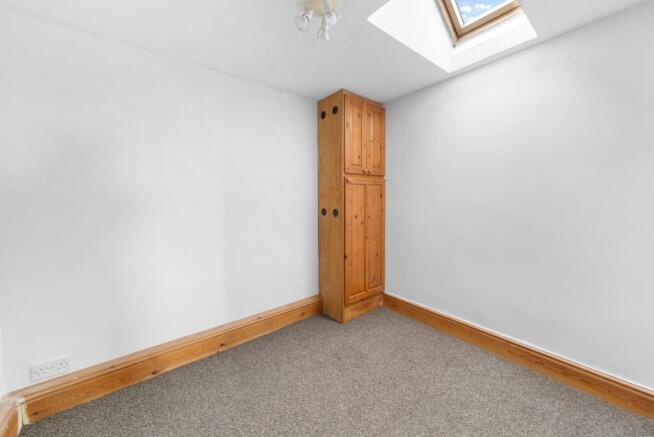 2 bed House for sale Image 8