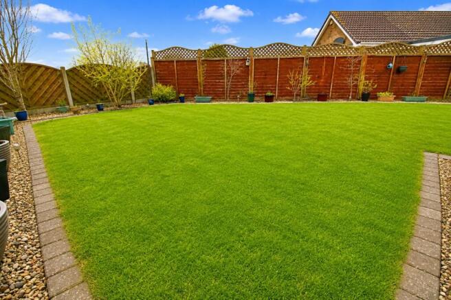 3 bed Detached Bungalow for sale Image 6
