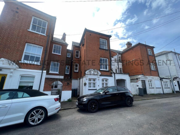 2 Bedroom Apartment for Rent- Felixstowe- Wainwri