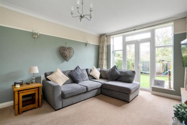 8 Buryfield Road_11.jpg