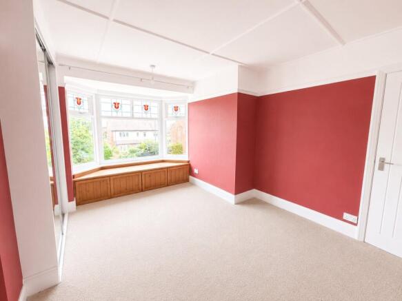 4 bed Semi-Detached for sale Image 11