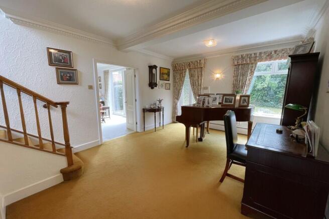 3 bed Detached for sale Image 4