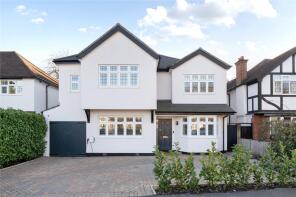 62, Garrick Close, Hersham, Walton-on-thames KT12 5PA
