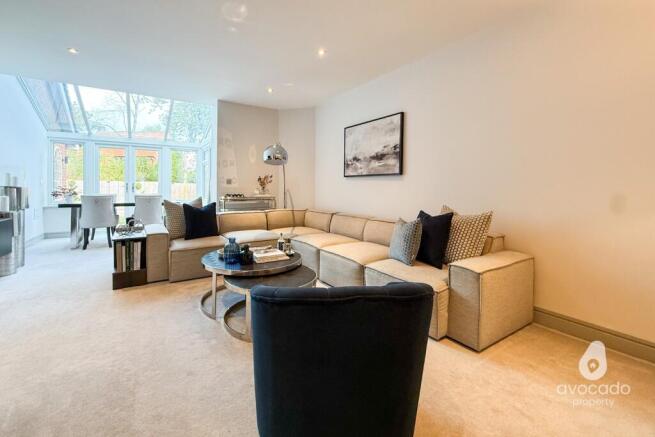 Lance Way, Arborfield Green, RG2 photo 4