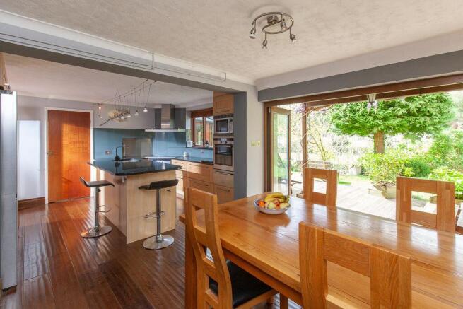 Kitchen/Dining Room