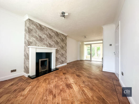 LOUNGE/DINING ROOM