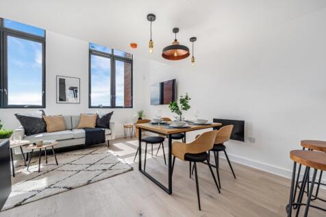 Sky Gardens, 7 Spinners Way, Castlefield, Manchester City Centre, M15