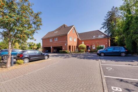 Merton Road, Slough, SL1
